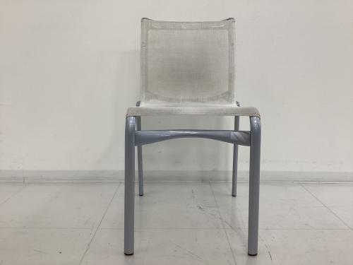 ALIAS (エイリアス) スタッキングチェアー Cassina ixc取扱い ベージュ×グレー HIGHFRAME