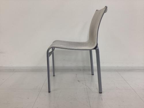 ALIAS (エイリアス) スタッキングチェアー Cassina ixc取扱い ベージュ×グレー HIGHFRAME