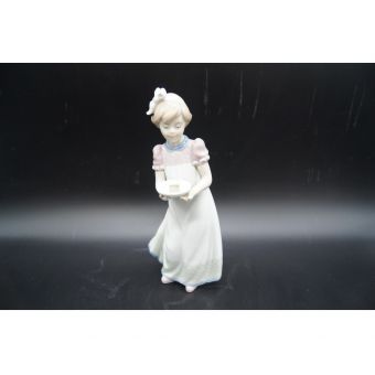 LLADRO (リヤドロ) フィギュリン ハッピーバースデー　5429