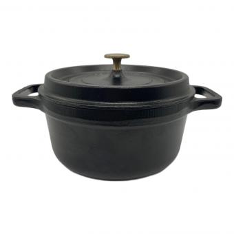 Staub (ストウブ) 鍋 ブラック キズ有 22cm