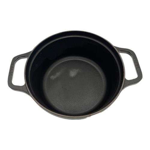 Staub (ストウブ) 鍋 ブラック キズ有 22cm