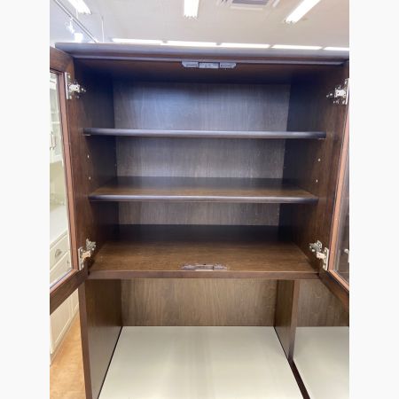 karimoku (カリモク) 3枚扉食器棚 ブラウン レンジ台付｜トレファクONLINE