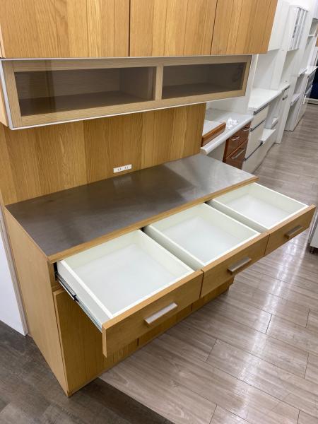 末次家具　レンジボード　3枚扉　ブラウン【トレファク上福岡】 末次家具 レンジボード 3枚扉 ブラウン【トレファク上福岡】