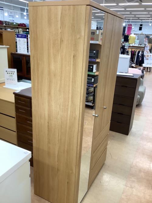 ニトリ ミラー扉ワードローブ ナチュラル クエス