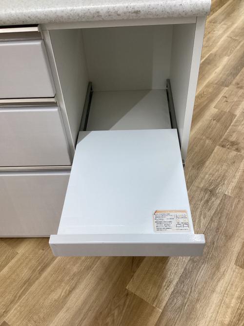 ニトリ レンジボード 3枚扉 モイス加工