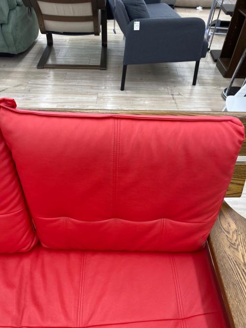 【トレファク府中店】2人掛けソファー　レッド トレファク府中店】2人掛けソファー レッド