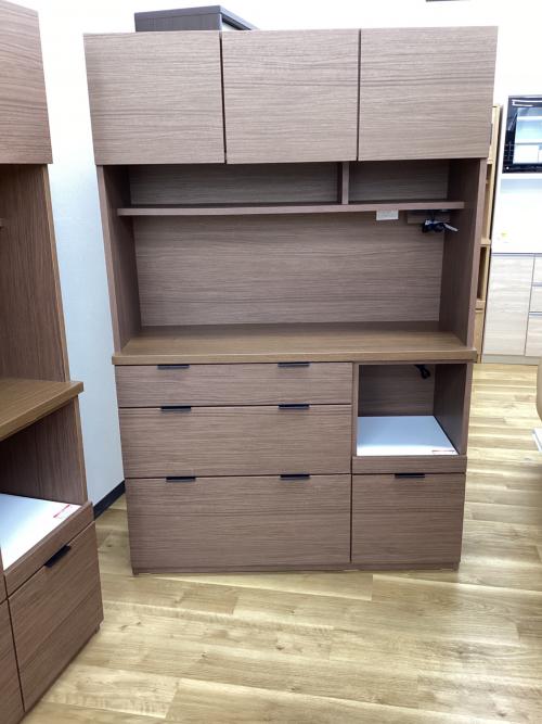 ニトリ レンジボード ブラウン 3枚扉 エトナ