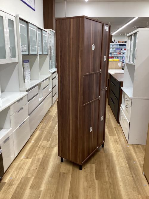 ニトリ ミラー付きシューズボックス ブラウン