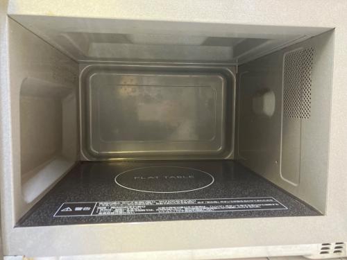 Panasonic (パナソニック) 電子レンジ NE-FL1A-W 2023年製 キズ・内部油シミ有