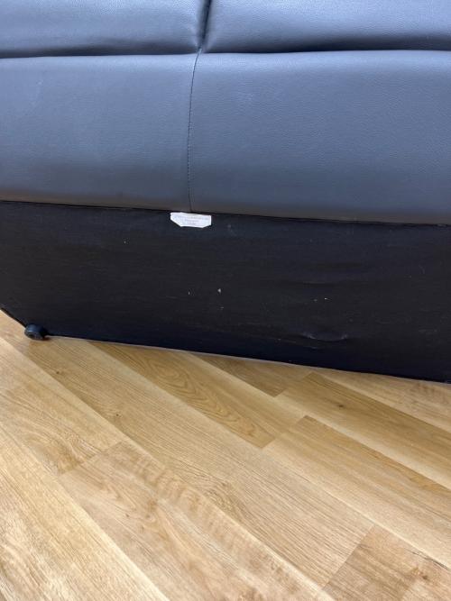 ニトリ 2人掛けソファー ブラック 半革