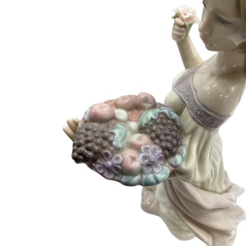 LLADRO (リヤドロ) フィギュリン 6576 秋のロマンス｜トレファク