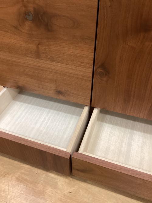 キャビネット ブラウン