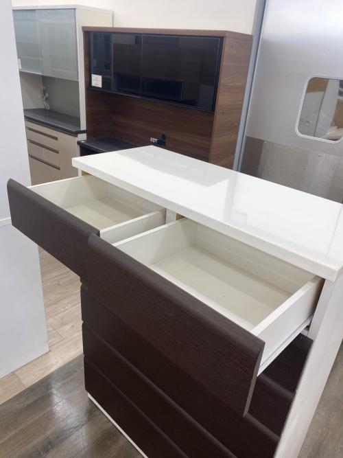 ニトリ 6段チェスト ブラウン×ホワイト