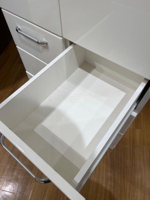 ニトリ ワードローブ 幅80 奥55 高190（ｃｍ） ホワイト