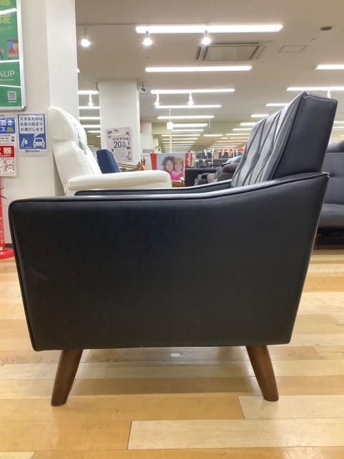 カリモク60 (カリモクロクマル) ロビーチェア ブラック