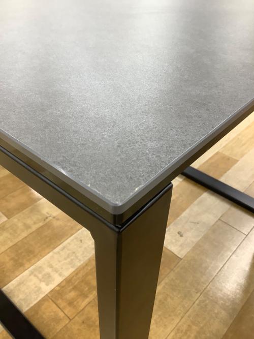 ニトリ セラミック天板テーブル 輪じみ グレー×ブラック