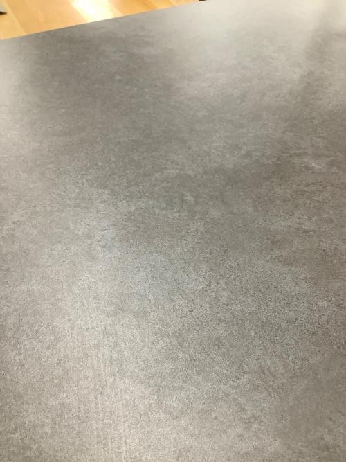 ニトリ セラミック天板テーブル 輪じみ グレー×ブラック