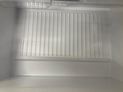 SHARP (シャープ) 3ドア冷蔵庫 SJ-X372P-S 2025年製 正面ヨゴレ小有り 374L