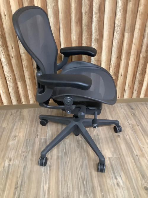 Herman Miller (ハーマンミラー) アーロンチェア リマスタードモデル ポスチャーフィットフル装備 Aサイズ グレー