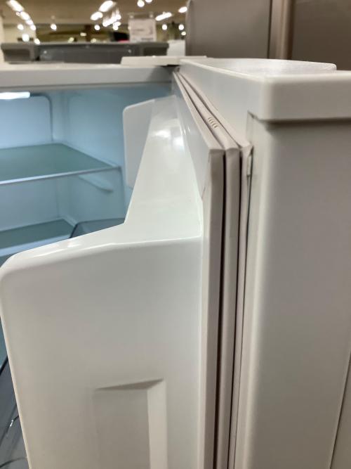 TOSHIBA (トウシバ) 3ドア冷蔵庫 GR-U33SC(WU) 2022年製 自動製氷機有 326L