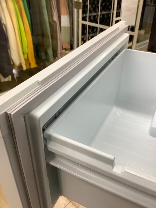 TOSHIBA (トウシバ) 3ドア冷蔵庫 GR-U33SC(WU) 2022年製 自動製氷機有 326L