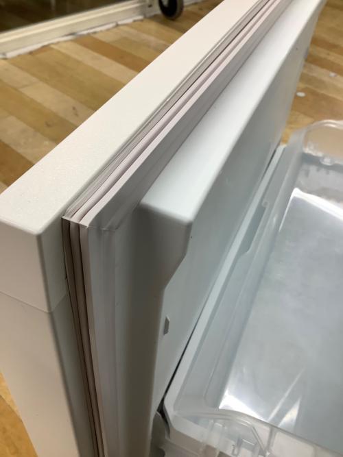 TOSHIBA (トウシバ) 3ドア冷蔵庫 GR-U33SC(WU) 2022年製 自動製氷機有 326L