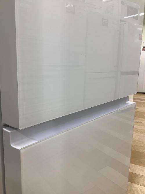 Hisense (ハイセンス) 3ドア冷蔵庫 HR-G28E3W 2023年製 283L