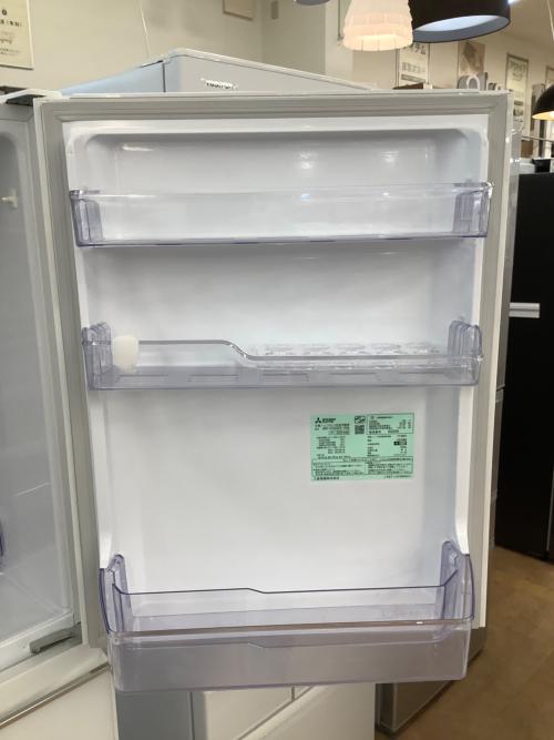 MITSUBISHI (ミツビシ) 3ドア冷蔵庫 MR-CG33EE-W 2020年製 自動製氷機能付き 330L