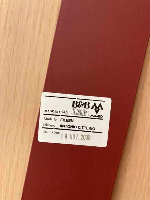 B&B italia (ビーアンドビーイタリア) サイドテーブル ナチュラル×レッド Eileen