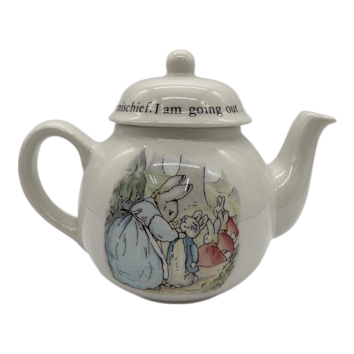 Wedgwood (ウェッジウッド) ティーポット 旧刻印 ピーターラビット