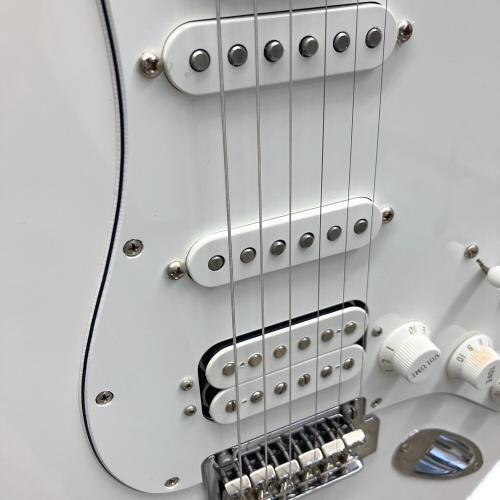 FENDER MEXICO (フェンダーメキシコ) Player Stratocaster HSS ストラトキャスター エレキギター SSHVWT 2019年製 程度B 2019年製造