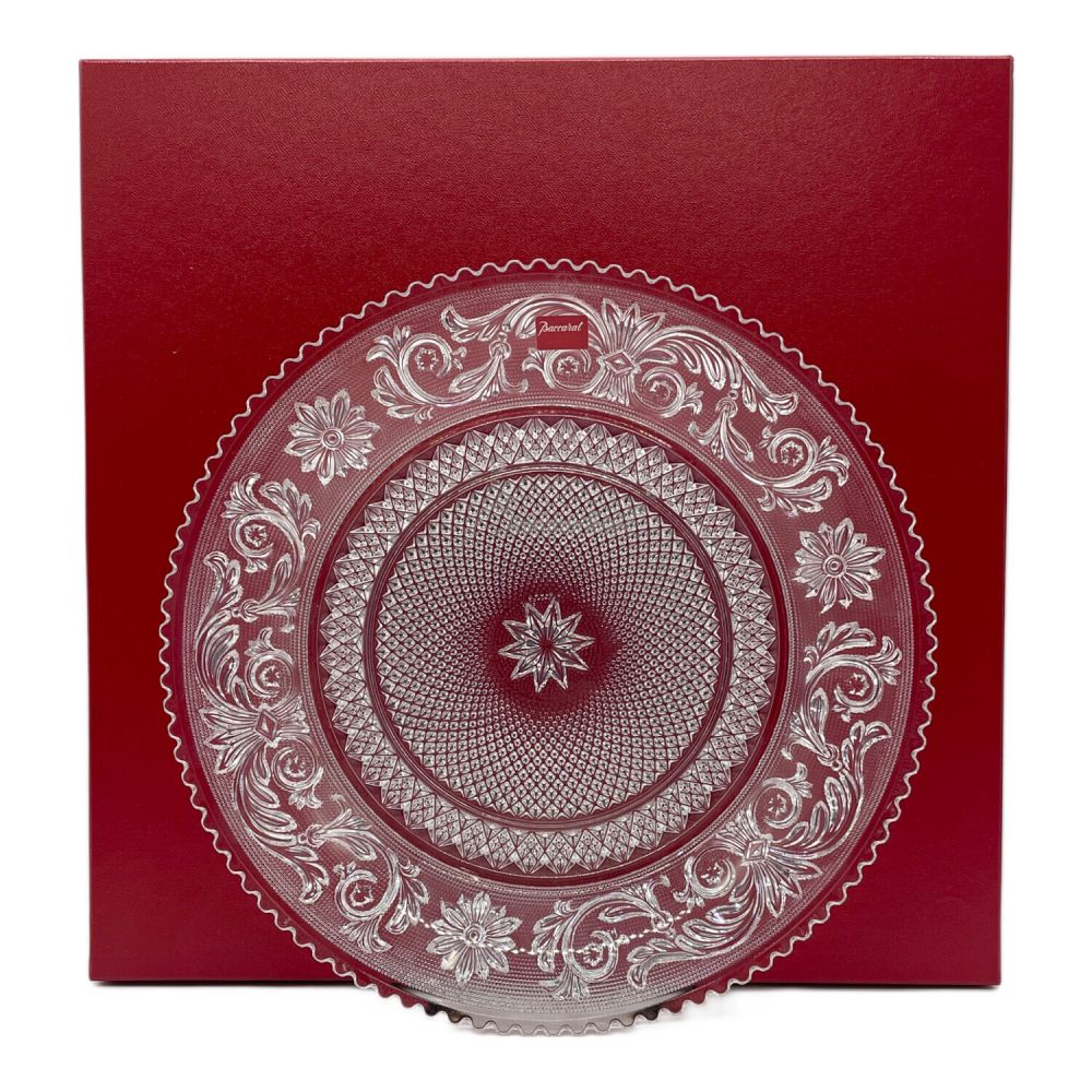 Baccarat (バカラ) ガラスプレート 24cm アラベスク｜トレファクONLINE