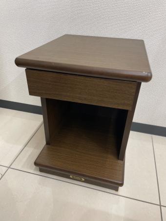 Simmons (シモンズ) サイドテーブル ブラウン