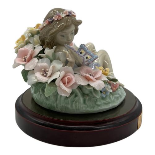 LLADRO (リヤドロ) フィギュリン