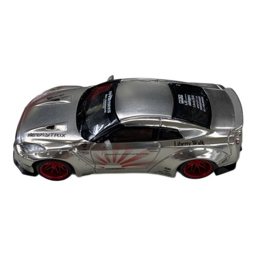 MINI GT (ミニジーティー) ダイキャストカー LB★WORKS Nissan GT-R R35 タイプ1 リアウイング バージョン2