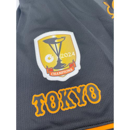 読売ジャイアンツ (ヨミウリジャイアンツ) 応援グッズ ブラック×オレンジ 2024年/3rd/セリーグチャンピオンエンブレム NIKE ユニフォーム 坂本勇人