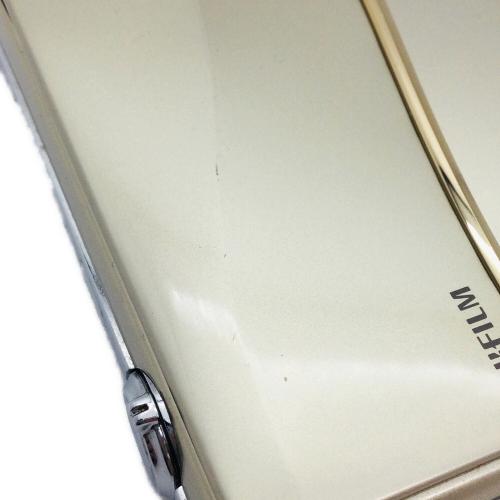 FUJIFILM (フジフィルム) コンパクトデジタルカメラ パネル小傷有 FINEPIX Z800EXR 1200万(有効画素) 1/2型CCD 専用電池 SDカード対応 通常：ISO100～3200 1.6コマ/秒 -