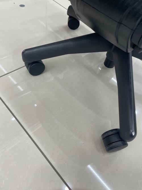 Herman Miller (ハーマンミラー) アーロンチェア ブラック