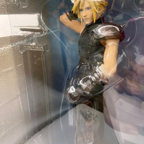 クラウドフィギュア フィギュア FINAL FANTASY VII REMAKE発売記念くじ