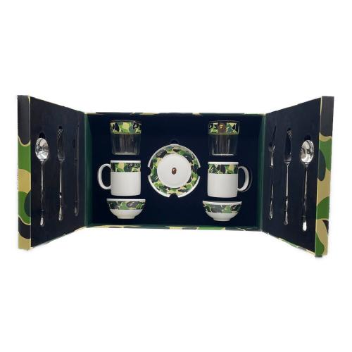 A BATHING APE (ア ベイシング エイプ) 食器セット