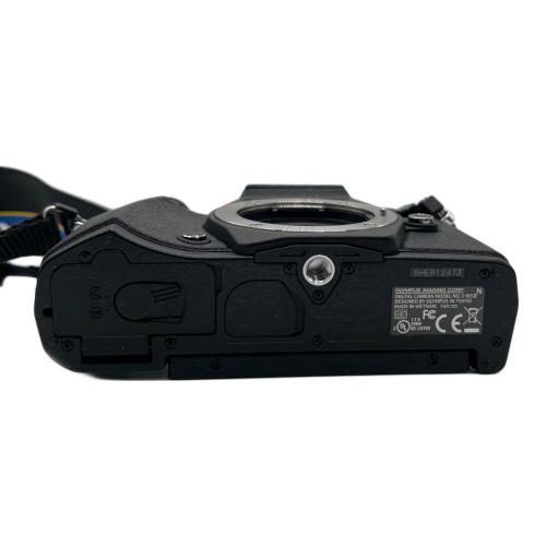 OLYMPUS (オリンパス) デジタル一眼レフカメラ E-M5Ⅱ ケース付