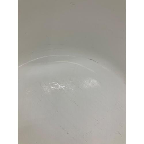 LE CREUSET (ルクルーゼ) 両手鍋 22インチ ホワイト ココット・ロンド