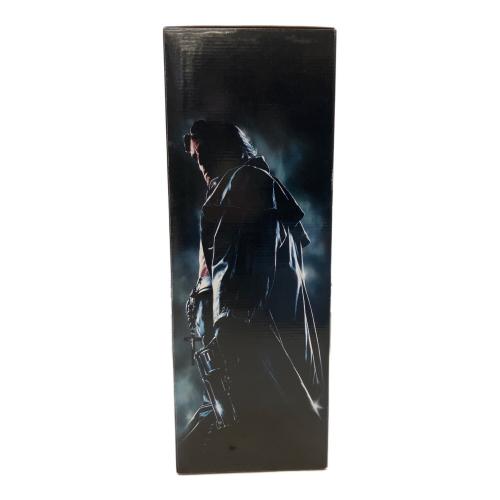 MEZCO (メズコ) 【未開封】HELL BOY フィギュア Battle Dmaged Exclusive Variant