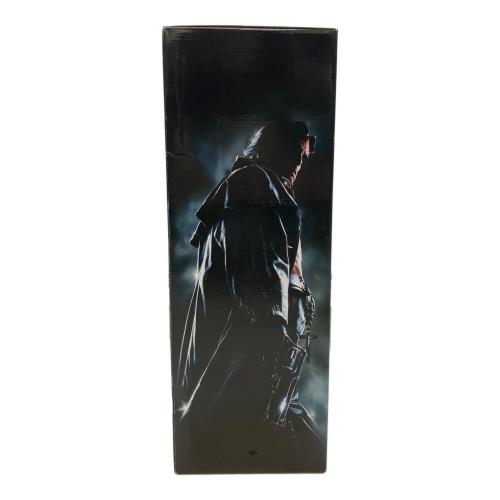 MEZCO (メズコ) 【未開封】HELL BOY フィギュア Battle Dmaged Exclusive Variant