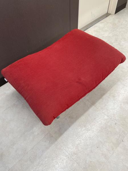 ligne roset (リーンロゼ) 1人掛けソファー オットマン付き @ レッド