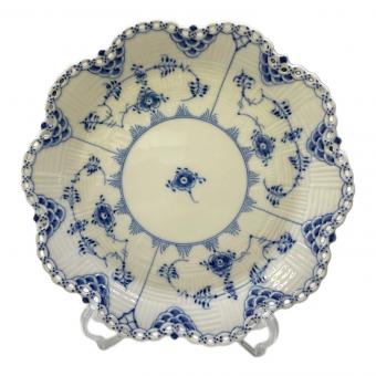ROYAL COPENHAGEN (ロイヤル・コペンハーゲン) プレート フラワーディッシュ 25cm ブルーフルーテッド・フルレース