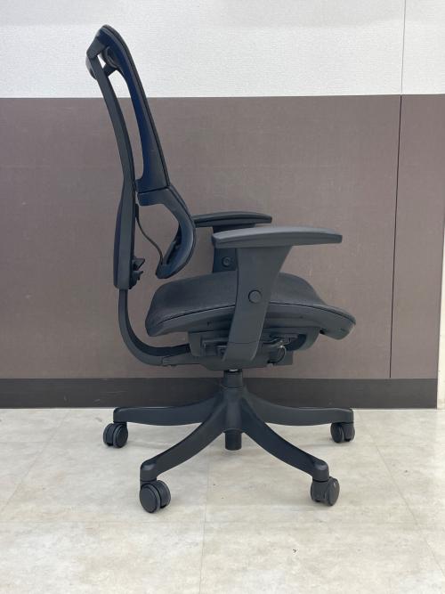 Ergohuman (エルゴヒューマン) オフィスチェア アームレスト付き @ ブラック