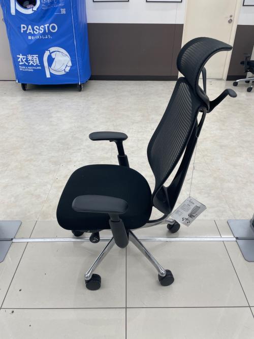 オカムラ ワークチェアー ヘッドレストオプション ブラック Sabrina Standard