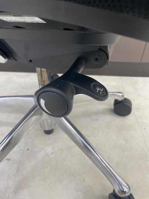 オカムラ ワークチェアー ヘッドレストオプション ブラック Sabrina Standard