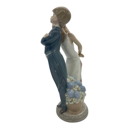 LLADRO (リヤドロ) フィギュリン すてきよ！ 5555